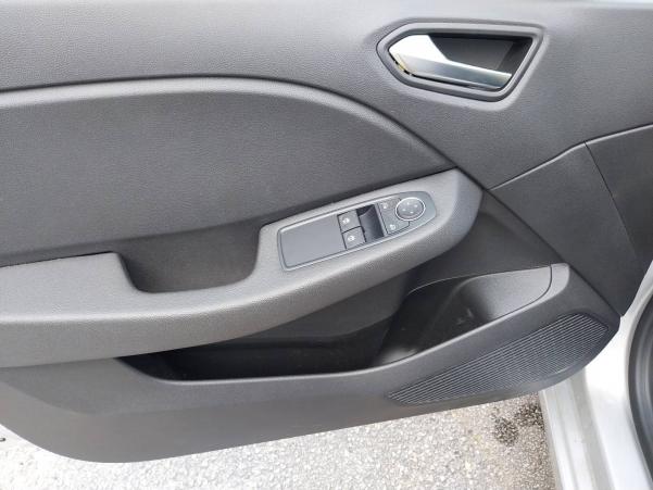 Vente en ligne Renault Clio 5 Clio TCe 90 - 21 au prix de 13 490 €