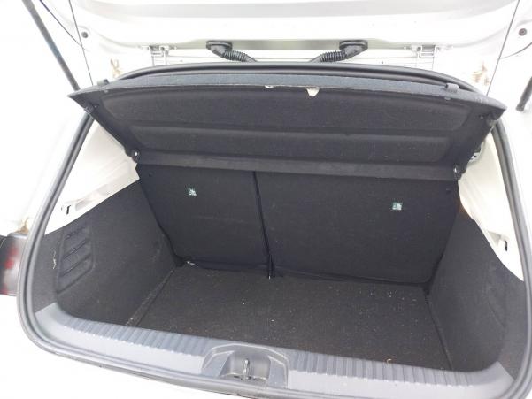 Vente en ligne Renault Clio 5 Clio TCe 90 - 21 au prix de 13 490 €