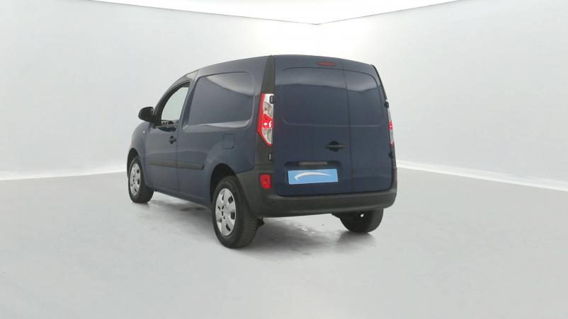 Vente en ligne Renault Kangoo Express  BLUE DCI 95 au prix de 12 990 €