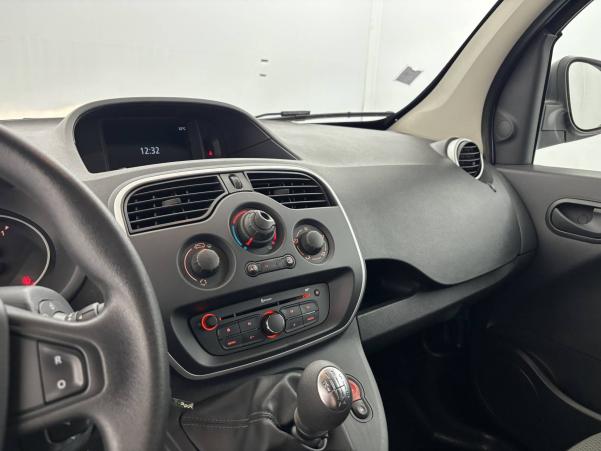 Vente en ligne Renault Kangoo Express  BLUE DCI 95 au prix de 12 990 €