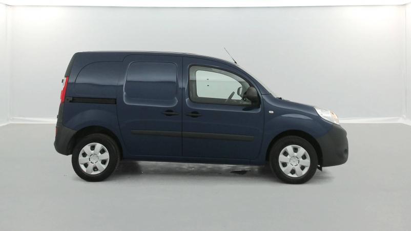 Vente en ligne Renault Kangoo Express  BLUE DCI 95 au prix de 12 990 €