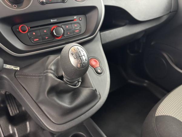 Vente en ligne Renault Kangoo Express  BLUE DCI 95 au prix de 12 990 €