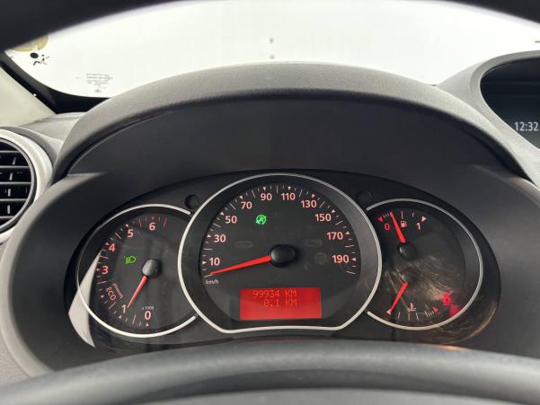 Vente en ligne Renault Kangoo Express  BLUE DCI 95 au prix de 12 990 €