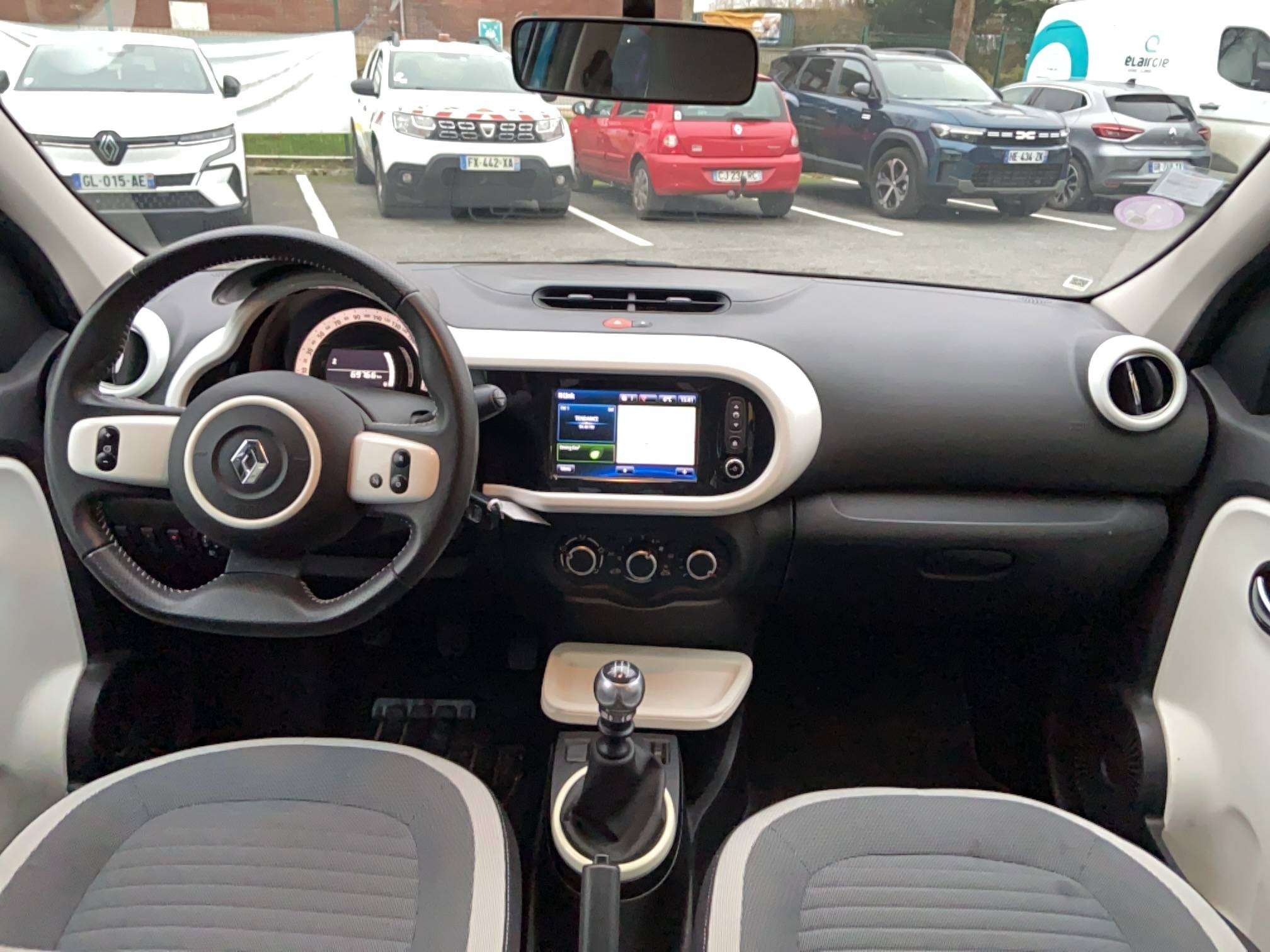 Vente en ligne Renault Twingo 3  0.9 TCe 90 Energy au prix de 8 290 €