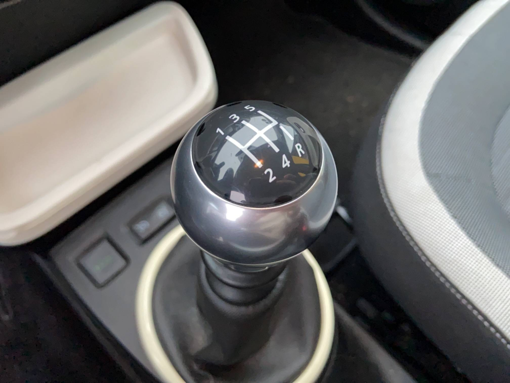 Vente en ligne Renault Twingo 3  0.9 TCe 90 Energy au prix de 8 290 €