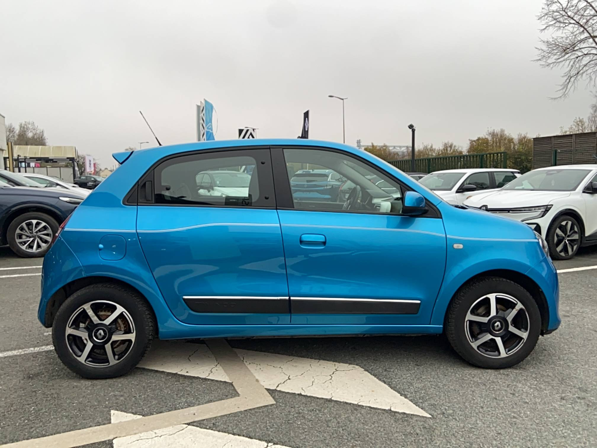 Vente en ligne Renault Twingo 3  0.9 TCe 90 Energy au prix de 8 290 €