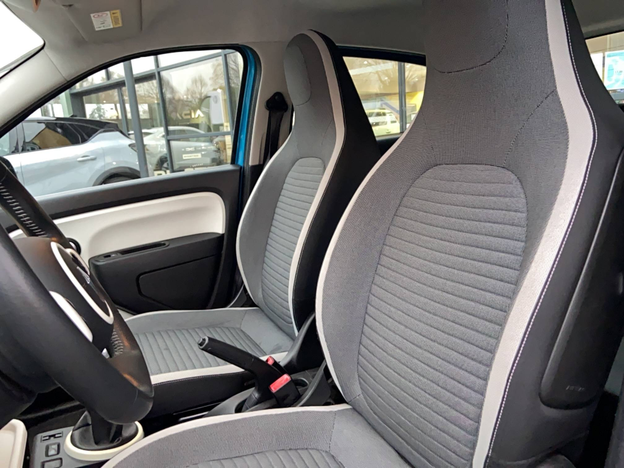 Vente en ligne Renault Twingo 3  0.9 TCe 90 Energy au prix de 8 290 €