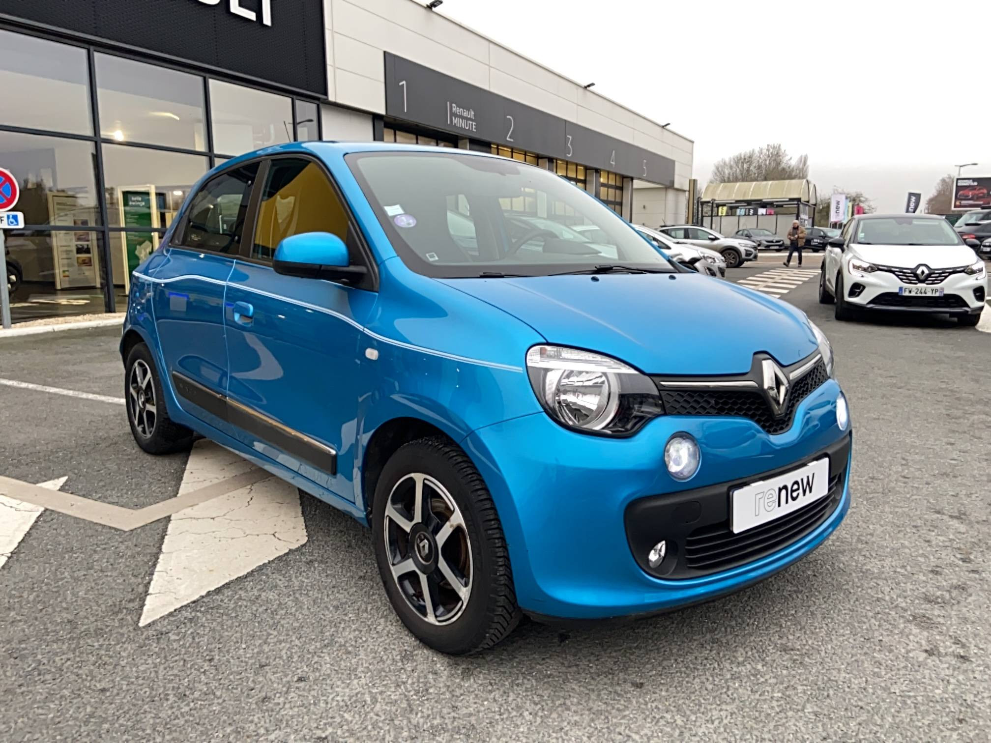 Vente en ligne Renault Twingo 3  0.9 TCe 90 Energy au prix de 8 290 €