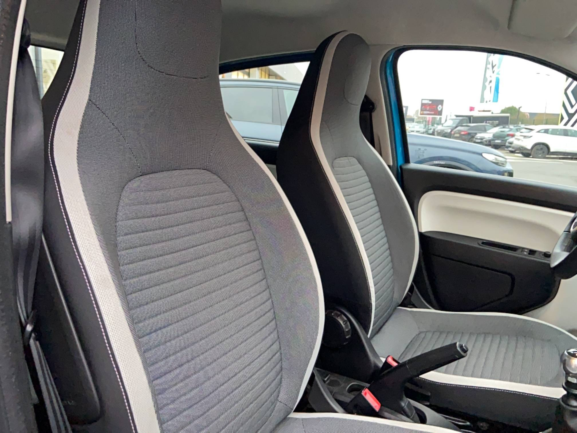 Vente en ligne Renault Twingo 3  0.9 TCe 90 Energy au prix de 8 290 €