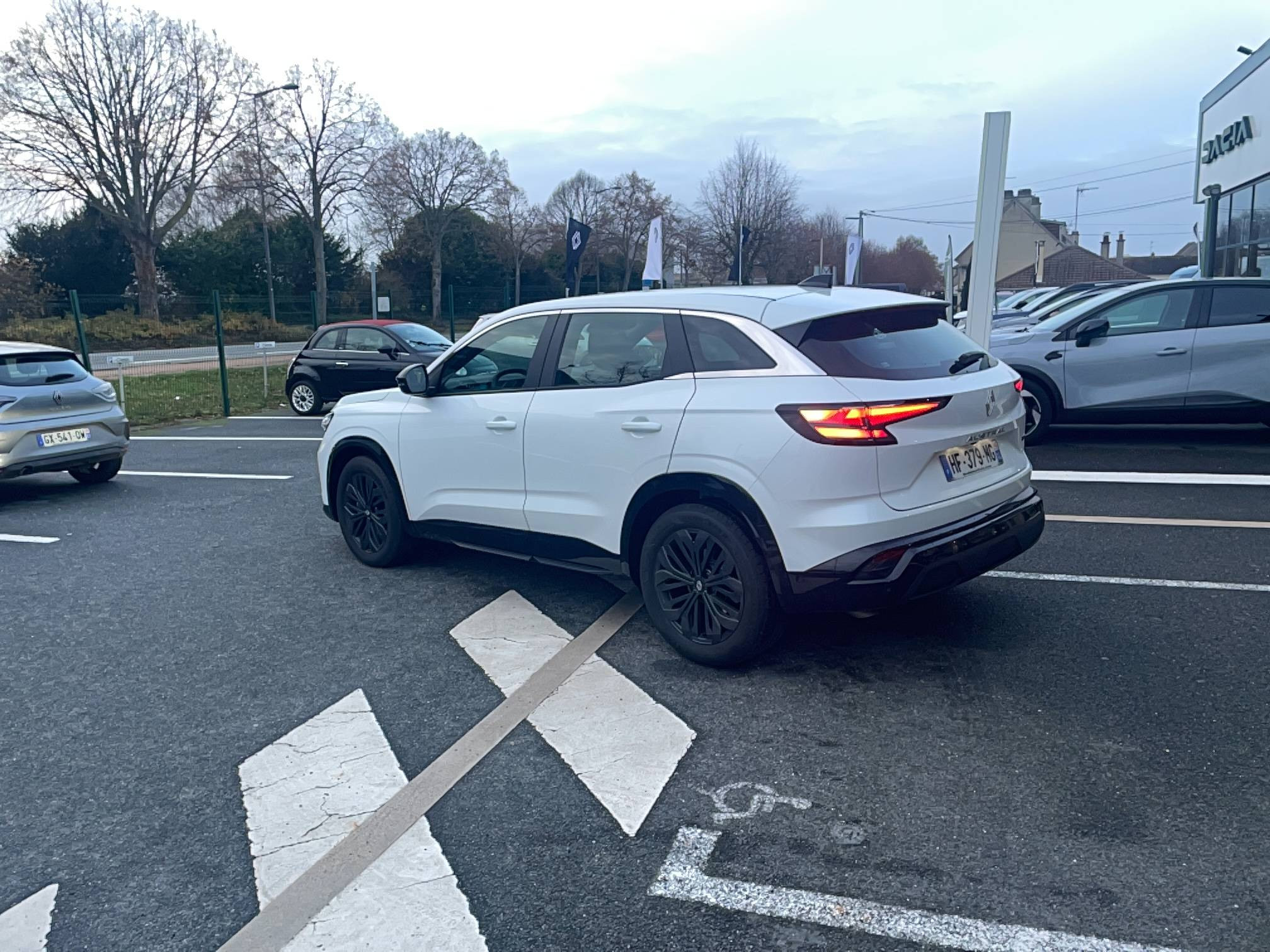 Vente en ligne Renault Austral  full hybrid E-Tech 200 ch au prix de 37 490 €