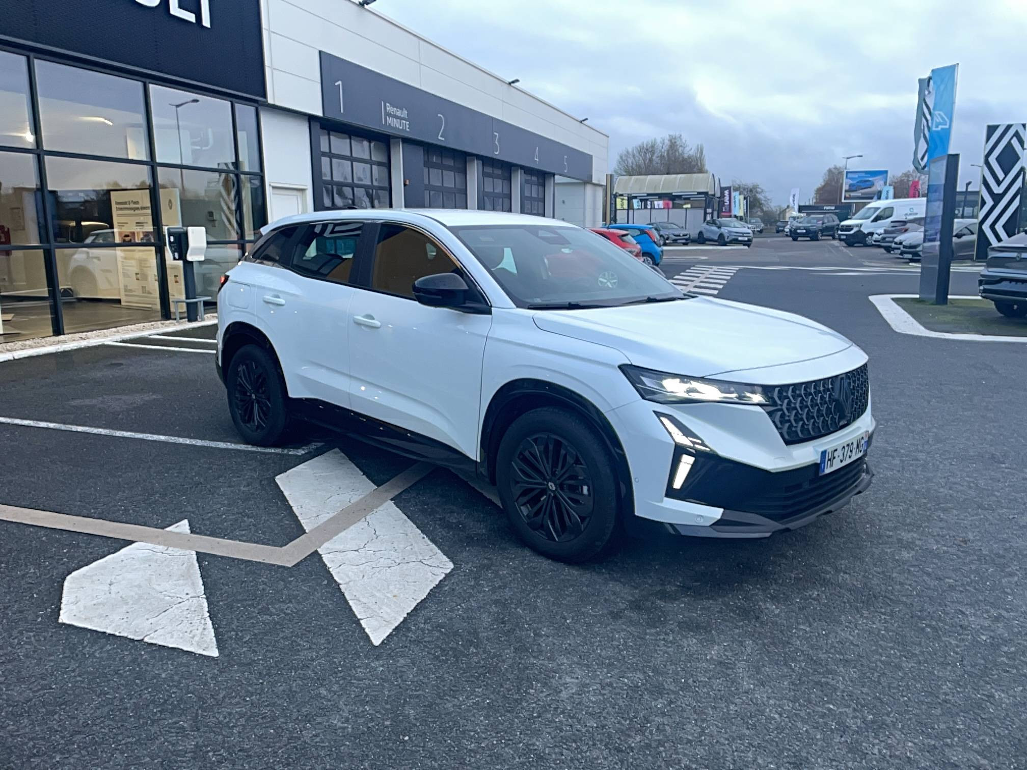 Vente en ligne Renault Austral  full hybrid E-Tech 200 ch au prix de 37 490 €