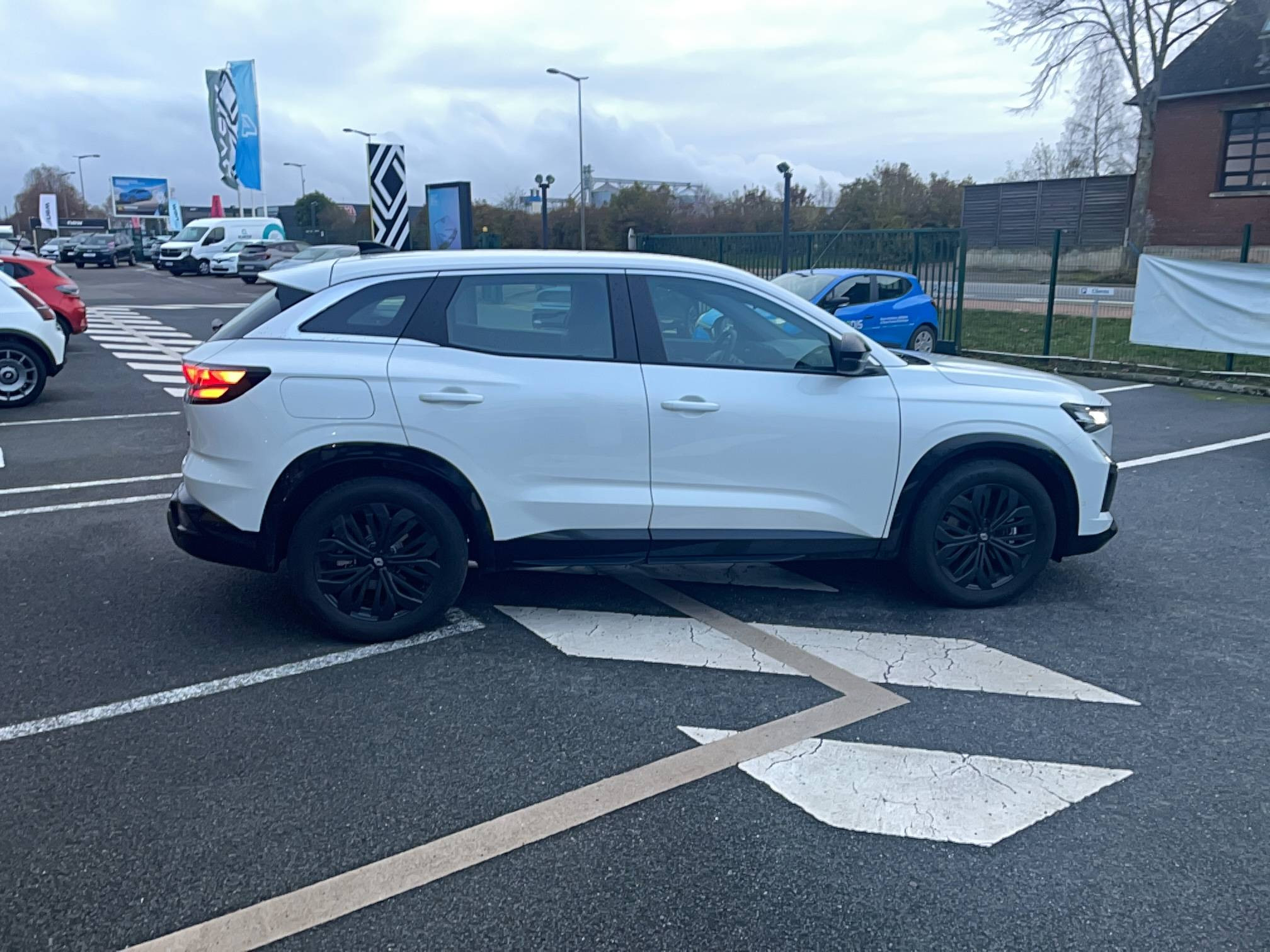 Vente en ligne Renault Austral  full hybrid E-Tech 200 ch au prix de 37 490 €