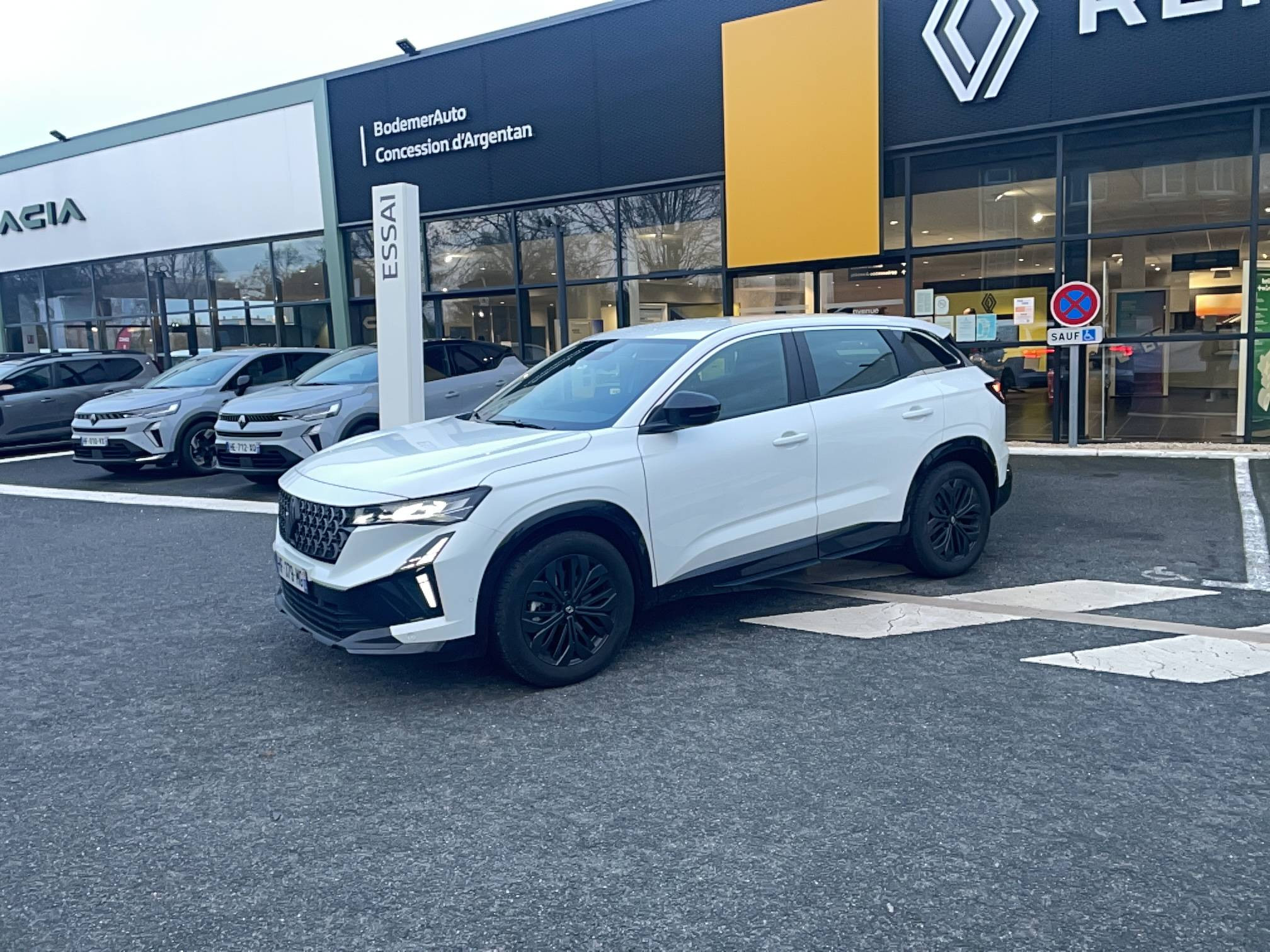 Renault Austral  full hybrid E-Tech 200 ch occasion de 2025 en vente à Argentan