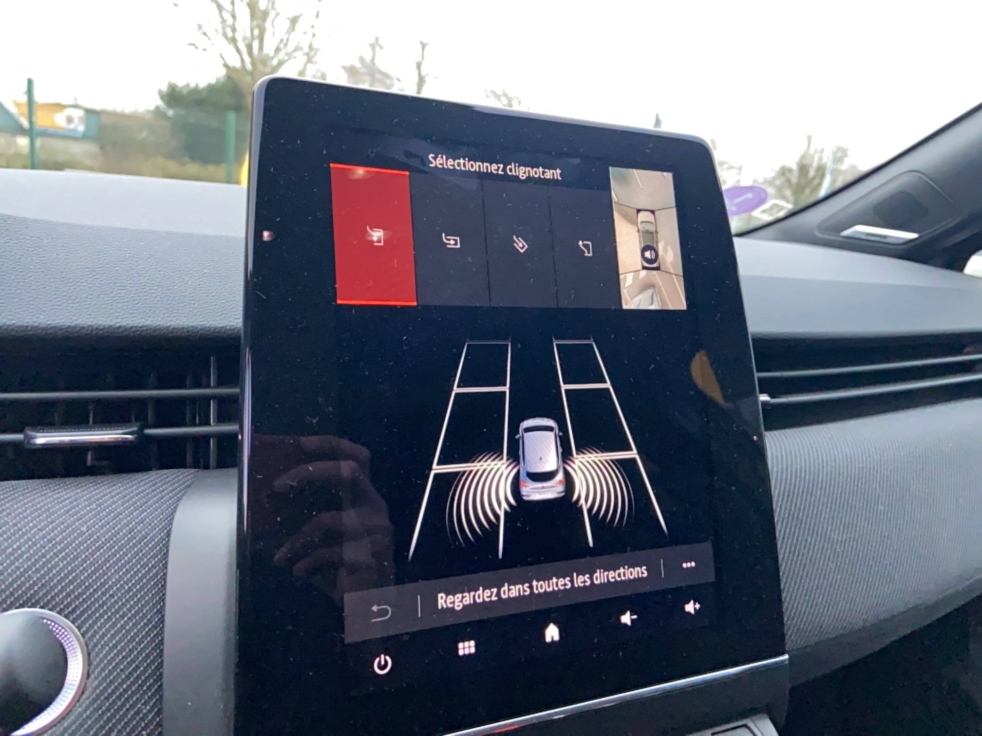 Vente en ligne Renault Clio 5 Clio E-Tech full hybrid 145 ch GSR2 au prix de 23 490 €