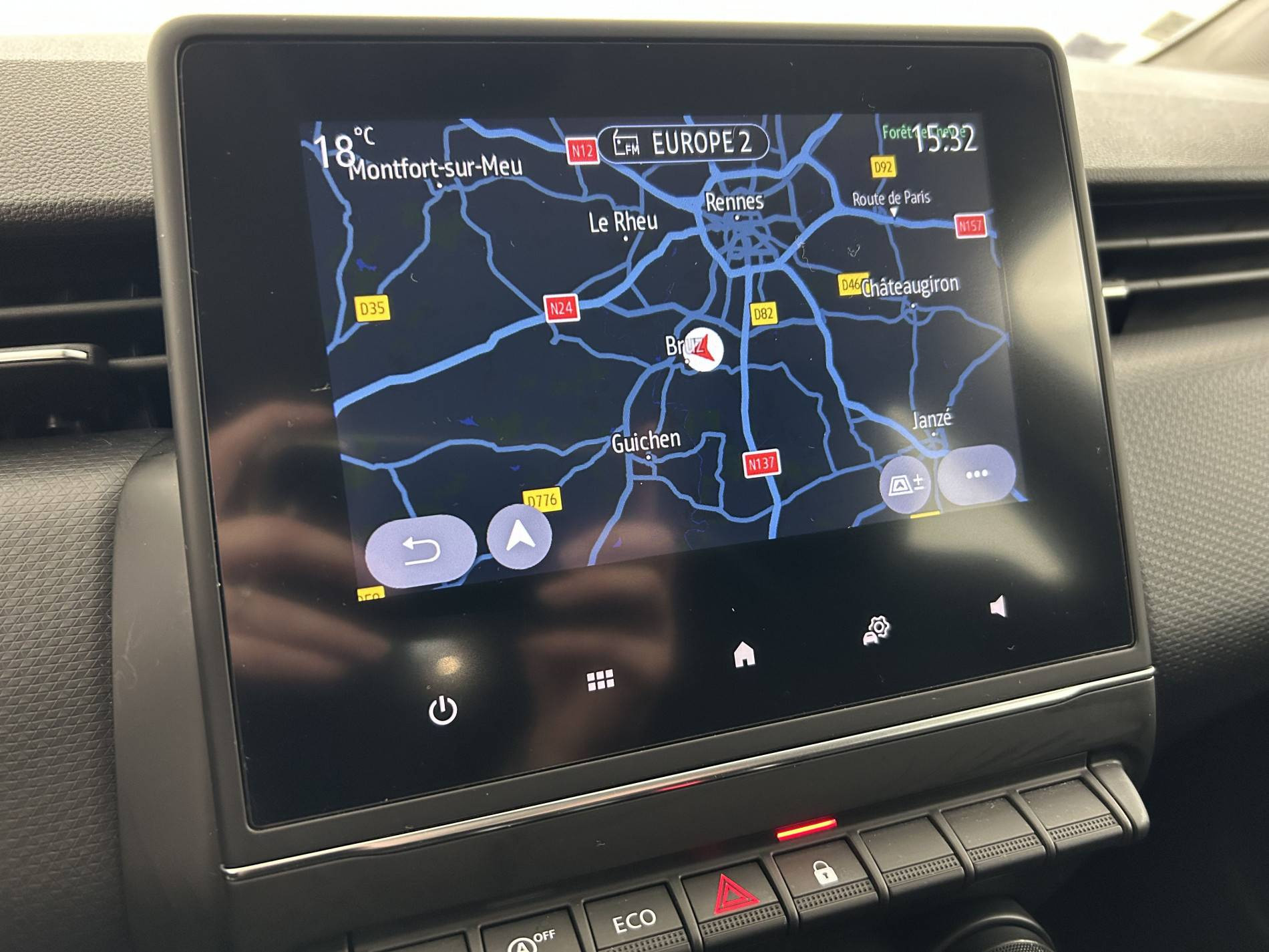 Vente en ligne Renault Clio 5 Clio TCe 90 - 21N au prix de 13 890 €