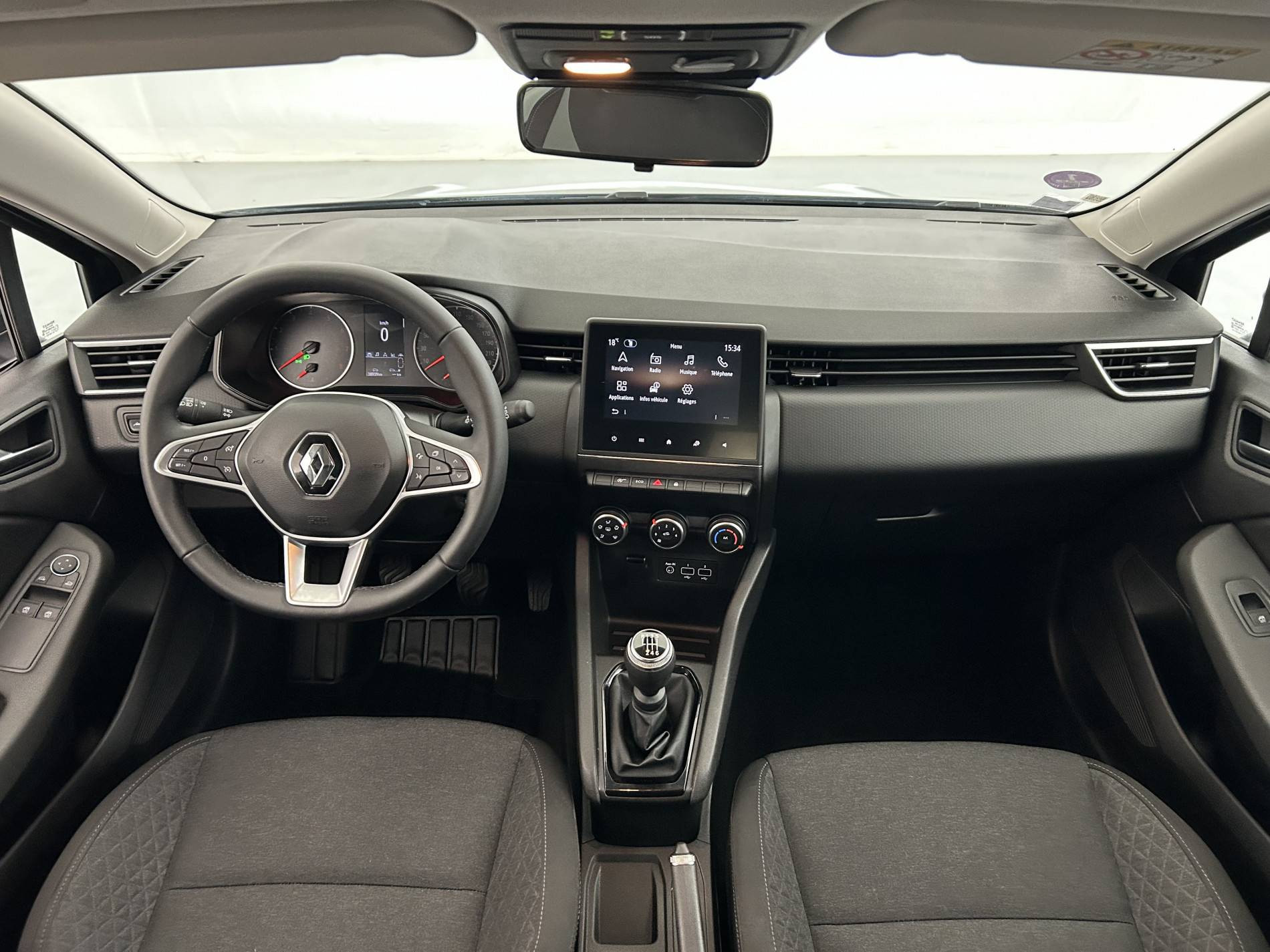 Vente en ligne Renault Clio 5 Clio TCe 90 - 21N au prix de 13 890 €