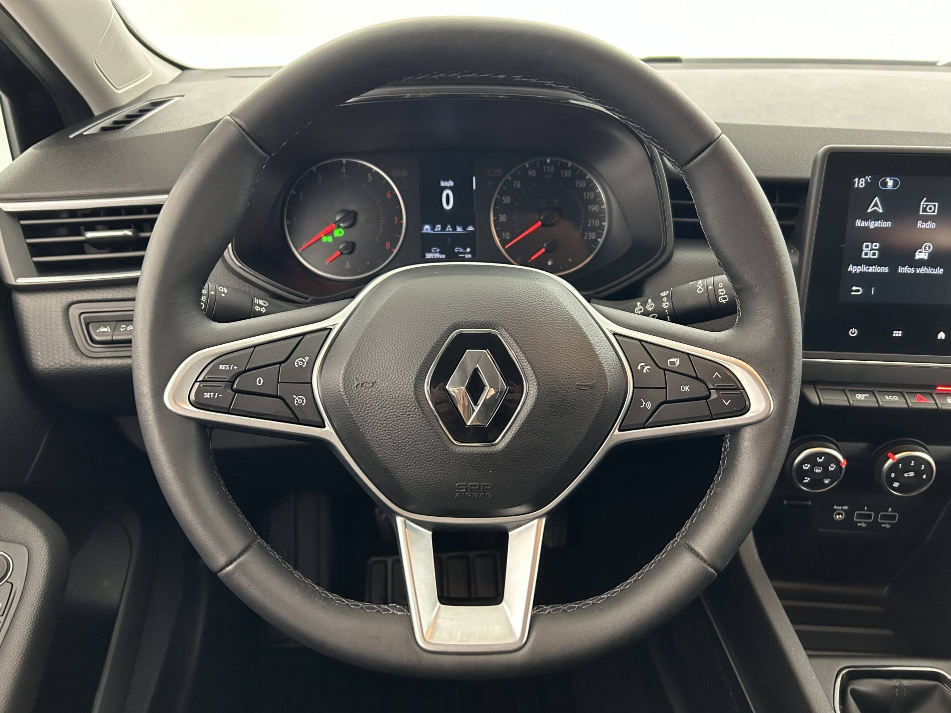 Vente en ligne Renault Clio 5 Clio TCe 90 - 21N au prix de 13 890 €