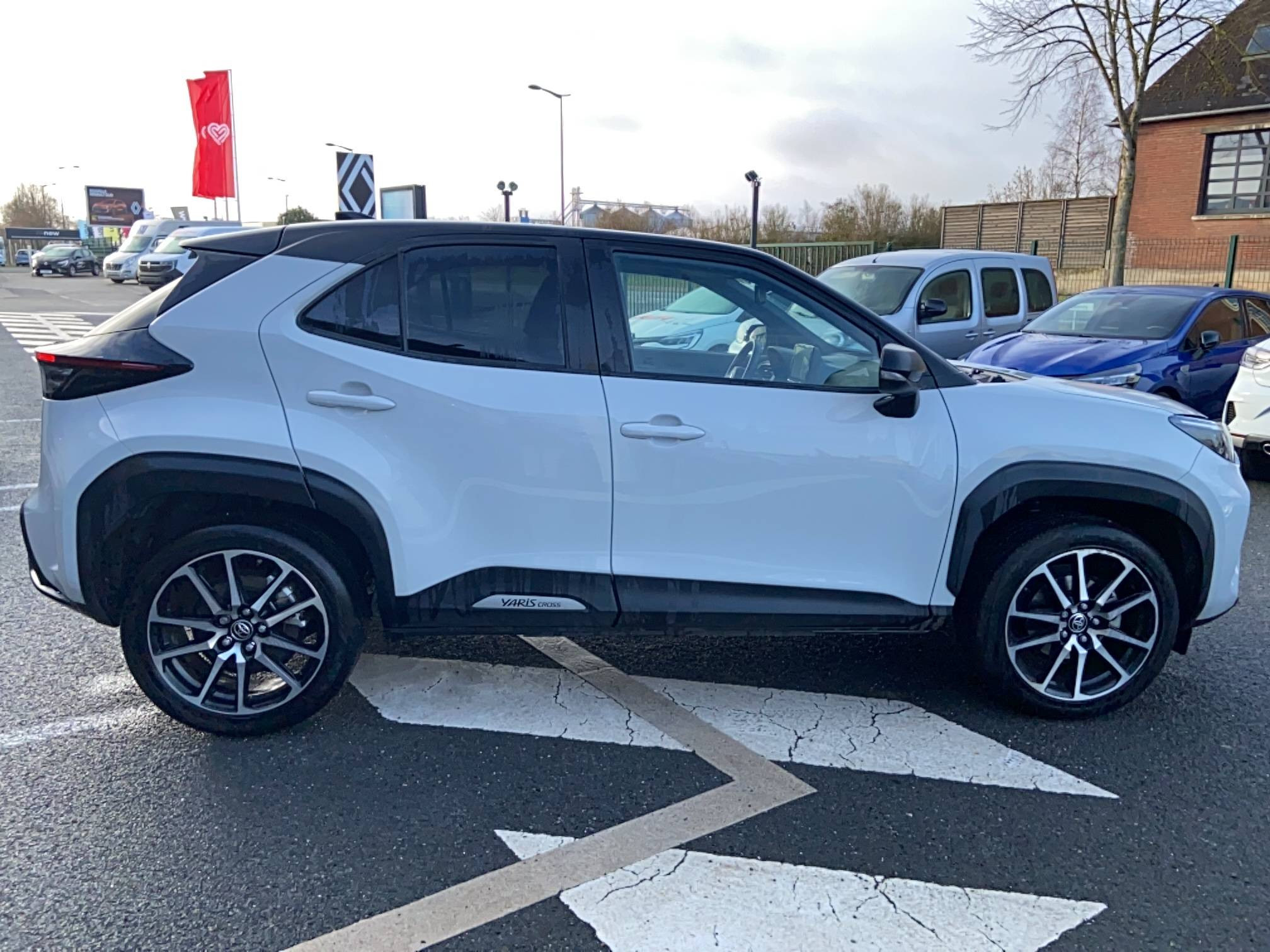 Vente en ligne Toyota Yaris Cross  116h 2WD au prix de 24 990 €