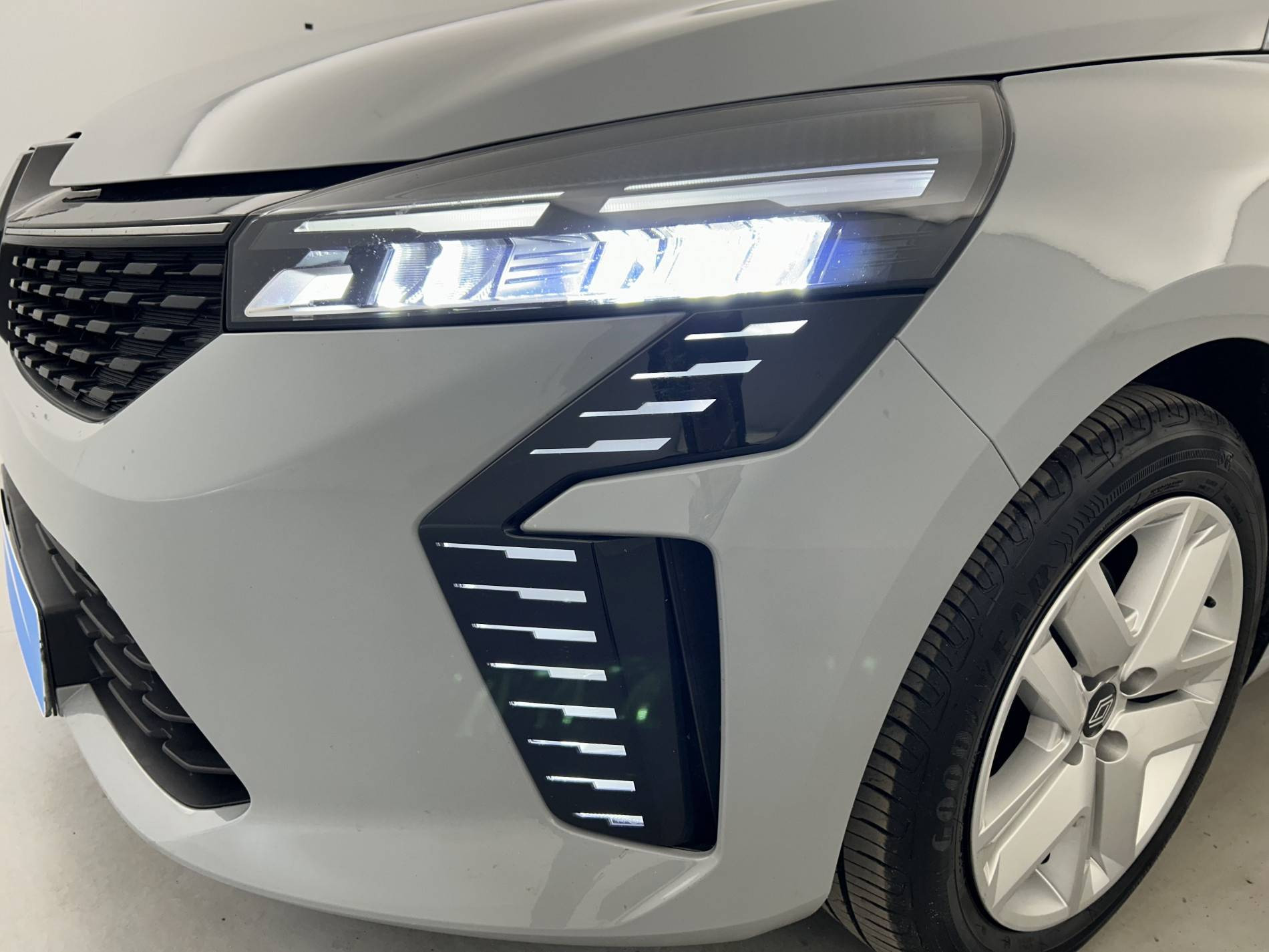 Vente en ligne Renault Clio 5 Clio Blue dCi 100 ch GSR2 au prix de 19 990 €