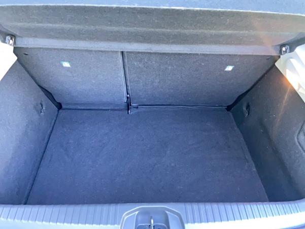 Vente en ligne Renault Clio 5 Clio TCe 100 au prix de 13 990 €