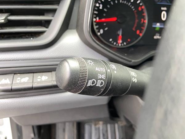 Vente en ligne Renault Clio 5 Clio SCe 65 au prix de 14 190 €
