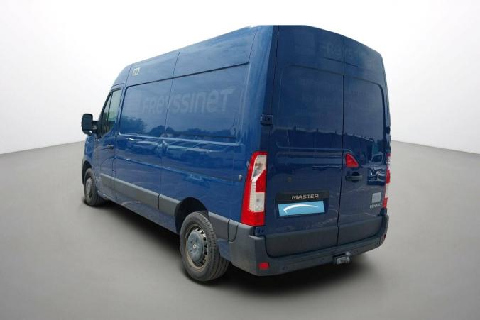 Vente en ligne Renault Master Fourgon MASTER FGN TRAC F3500 L2H2 DCI 135 au prix de 19 990 €