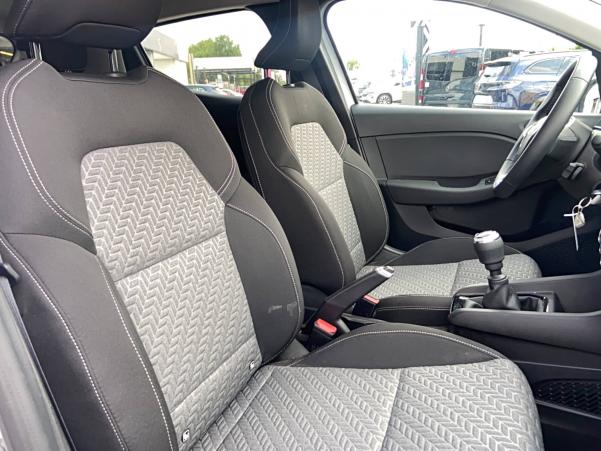 Vente en ligne Renault Clio 5 Clio TCe 90 au prix de 15 490 €