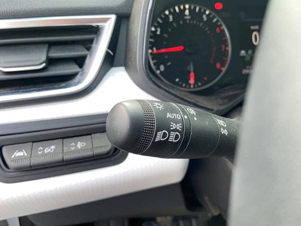 Vente en ligne Renault Clio 5 Clio TCe 90 au prix de 15 490 €