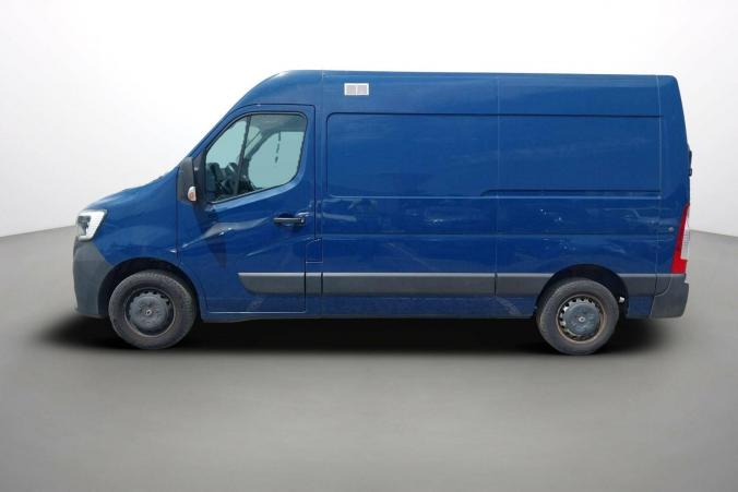 Vente en ligne Renault Master Fourgon MASTER FGN TRAC F3500 L2H2 DCI 135 au prix de 19 990 €
