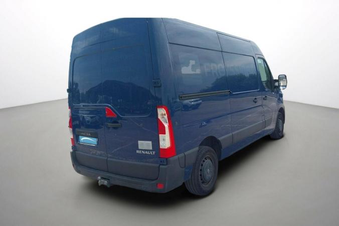 Vente en ligne Renault Master Fourgon MASTER FGN TRAC F3500 L2H2 DCI 135 au prix de 19 990 €