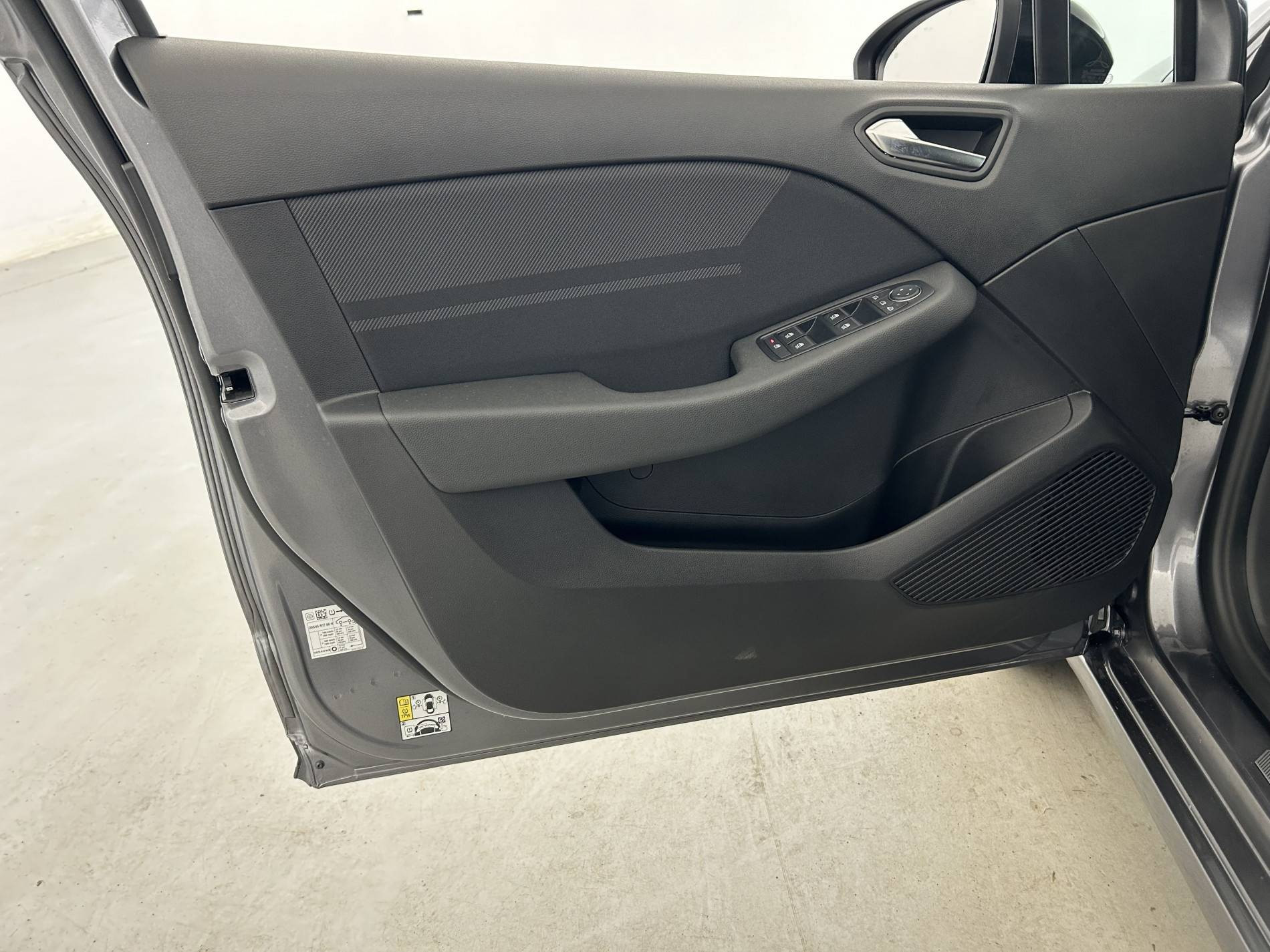 Vente en ligne Renault Clio 5 Clio E-Tech full hybrid 145 ch GSR2 au prix de 23 490 €