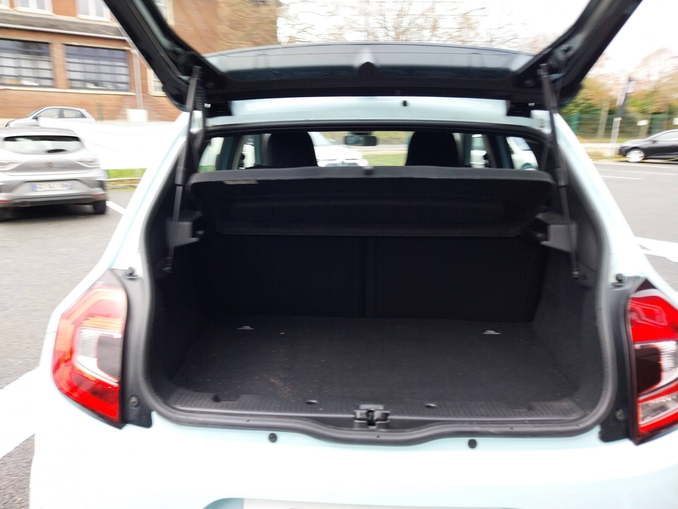 Vente en ligne Renault Twingo 3  SCe 65 au prix de 13 990 €