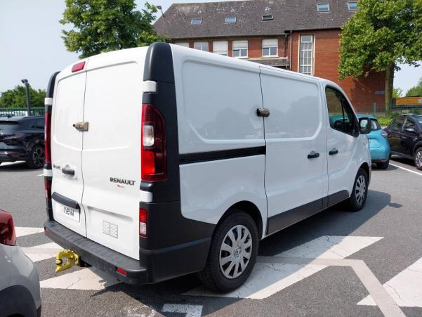 Vente en ligne Renault Trafic 3 Fourgon TRAFIC FGN L1H1 1000 KG DCI 145 ENERGY EDC au prix de 20 990 €