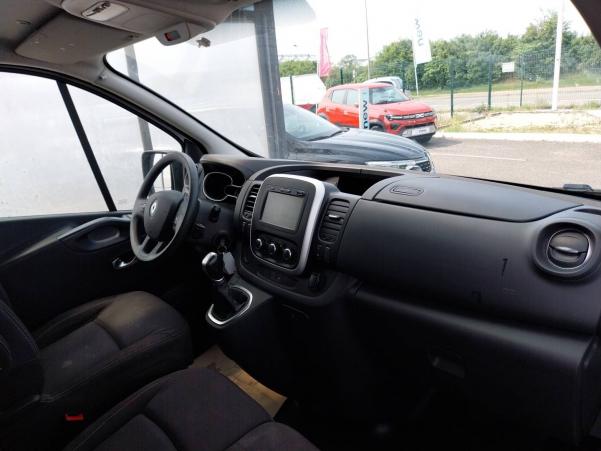Vente en ligne Renault Trafic 3 Fourgon TRAFIC FGN L1H1 1000 KG DCI 145 ENERGY EDC au prix de 20 990 €