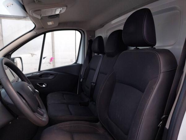 Vente en ligne Renault Trafic 3 Fourgon TRAFIC FGN L1H1 1000 KG DCI 145 ENERGY EDC au prix de 20 990 €