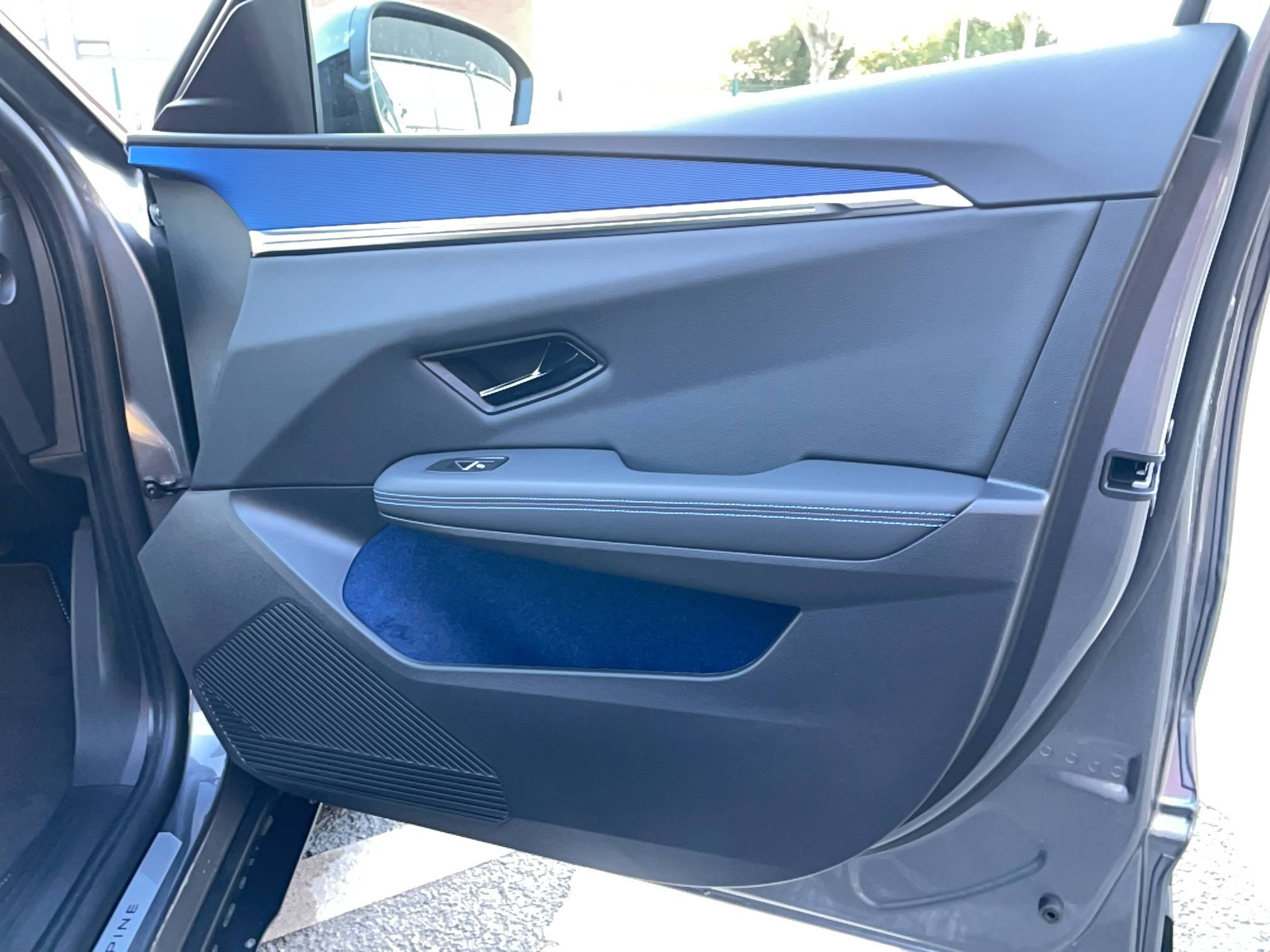 Vente en ligne Renault Scenic E-Tech  220 ch grande autonomie au prix de 44 990 €