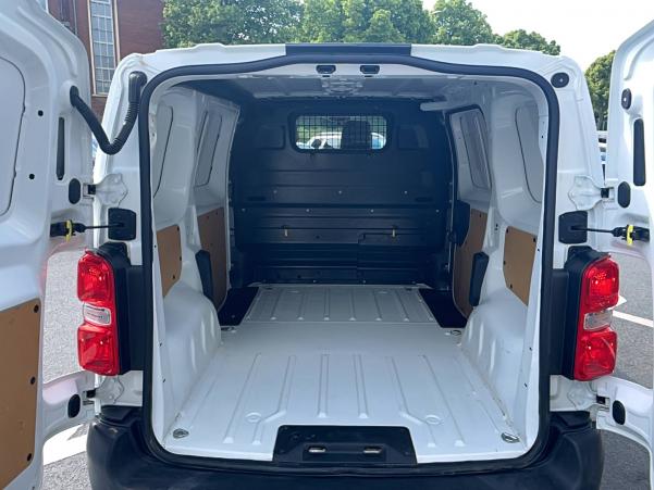 Vente en ligne Toyota Proace PROACE COMPACT 115 D-4D BVM6 au prix de 17 790 €