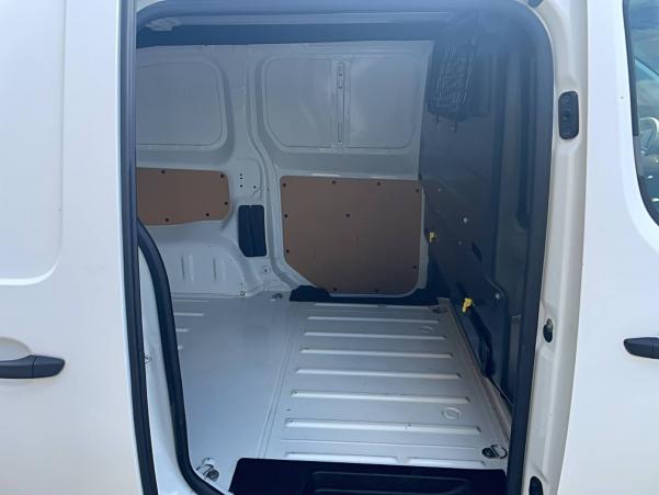 Vente en ligne Toyota Proace PROACE COMPACT 115 D-4D BVM6 au prix de 17 790 €