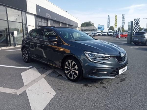 Vente en ligne Renault Megane 4  Blue dCi 115 EDC au prix de 26 490 €