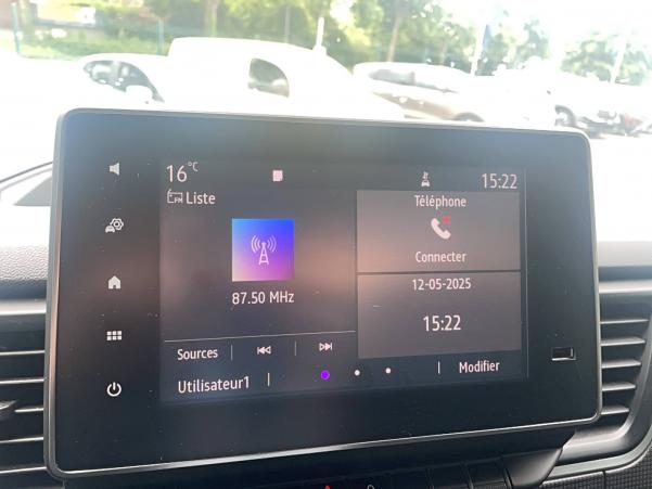 Vente en ligne Renault Trafic 3 Fourgon TRAFIC FGN L1H1 2800 KG BLUE DCI 130 au prix de 23 490 €