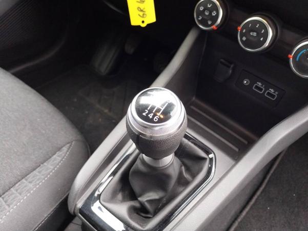 Vente en ligne Renault Clio 5 Clio TCe 90 au prix de 15 790 €