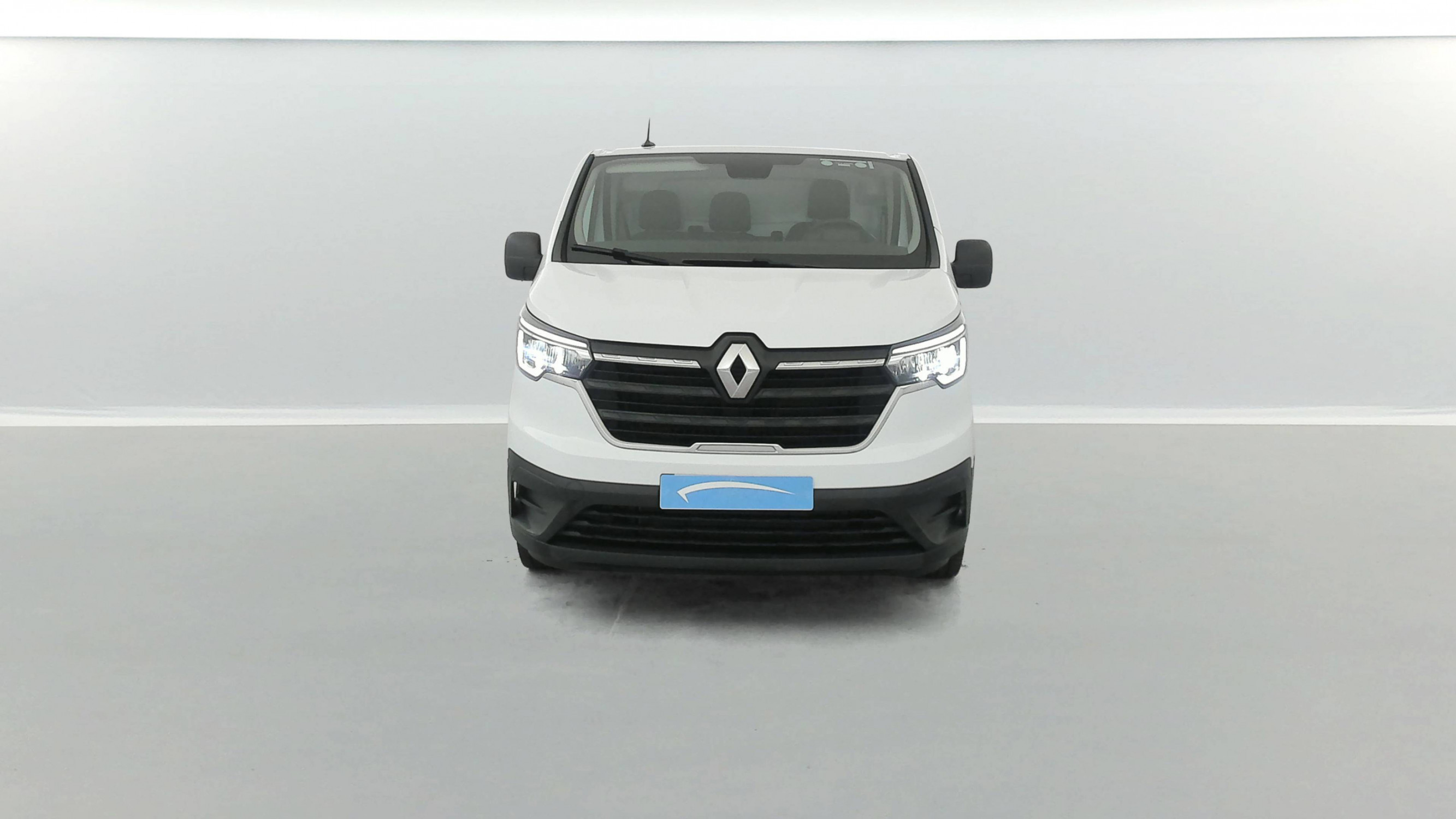 Vente en ligne Renault Trafic 3 Fourgon TRAFIC FGN L1H1 3000 KG BLUE DCI 130 au prix de 25 290 €