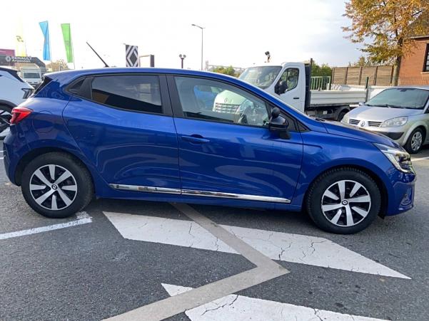 Vente en ligne Renault Clio 5 Clio Blue dCi 100 au prix de 15 490 €