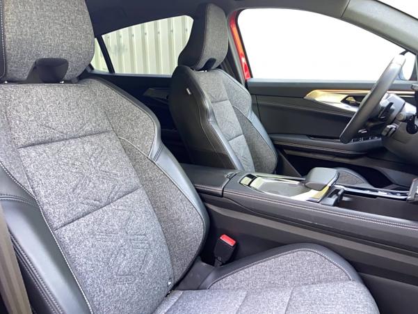 Vente en ligne Renault Rafale  E-Tech full hybrid 200 au prix de 40 890 €