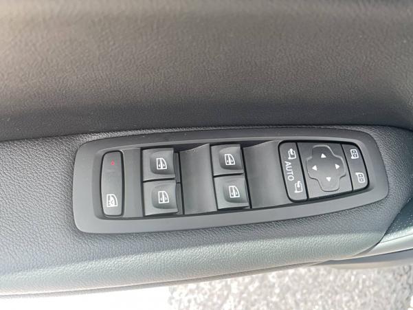 Vente en ligne Renault Megane 4  Blue dCi 115 EDC au prix de 24 990 €