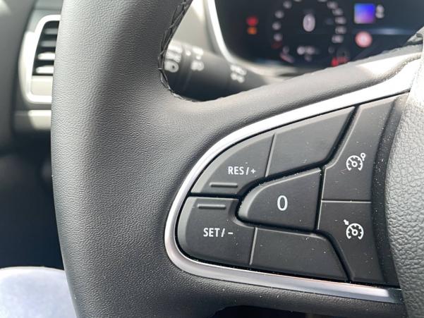 Vente en ligne Renault Megane 4  Blue dCi 115 EDC au prix de 24 990 €