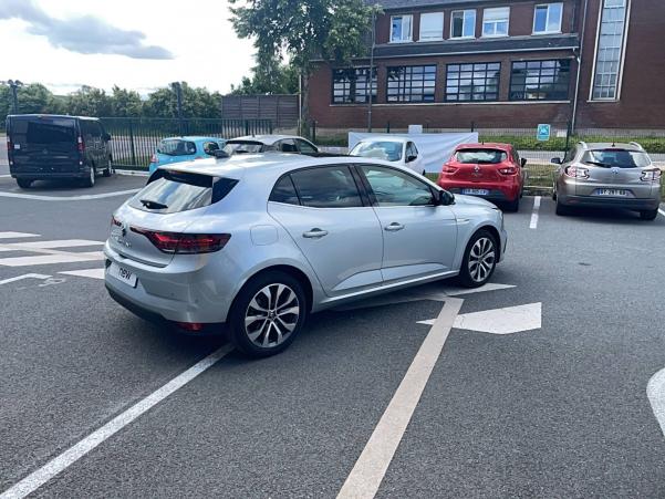 Vente en ligne Renault Megane 4  Blue dCi 115 EDC au prix de 24 990 €
