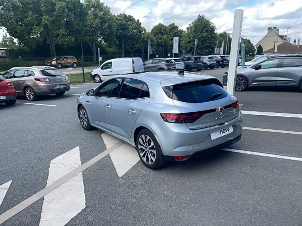 Vente en ligne Renault Megane 4  Blue dCi 115 EDC au prix de 24 990 €