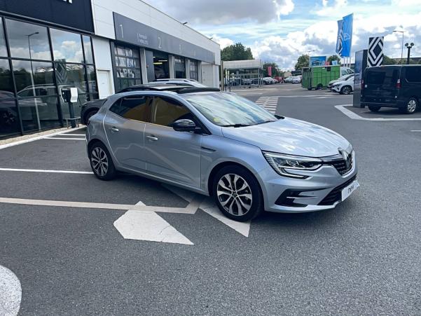 Vente en ligne Renault Megane 4  Blue dCi 115 EDC au prix de 24 990 €