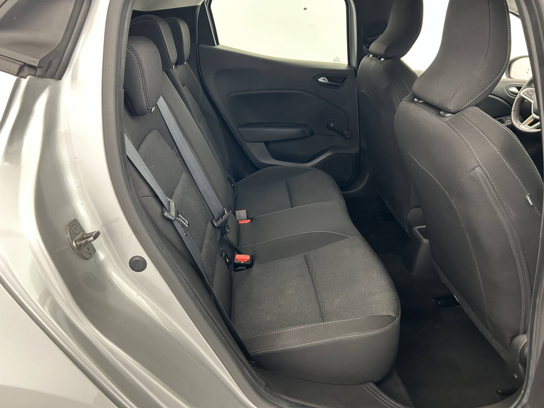 Vente en ligne Renault Clio 5 Clio TCe 90 au prix de 13 990 €